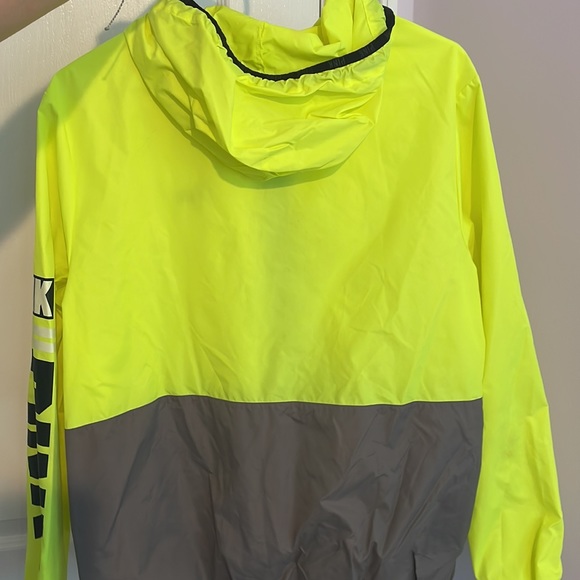 VS PINK Rain Jacket - Picture 4 of 4